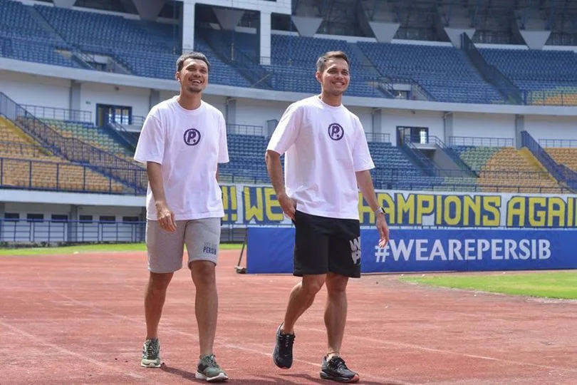 Punya Hamra dan Rezaldi Hehanussa Persib Bandung Lanjutkan Tradisi Pemain Kakak Adik di Musim 2025 2026