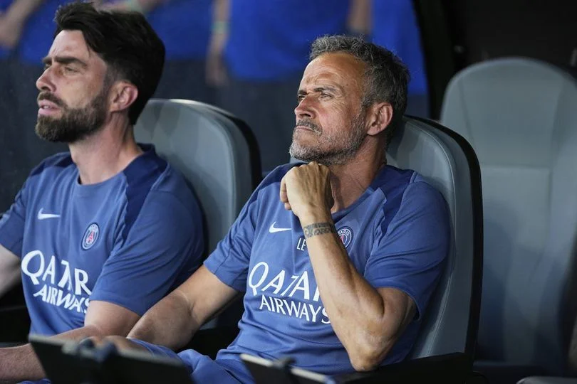 Proyek Baru Luis Enrique di PSG Datangkan Bek 20 Tahun dari Valencia