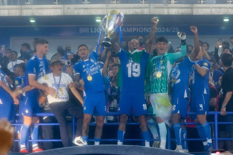 Daftar Calon Pemain Asing Persib Bandung Musim 2025 26 Ada Sepupu Gelandang Liverpool